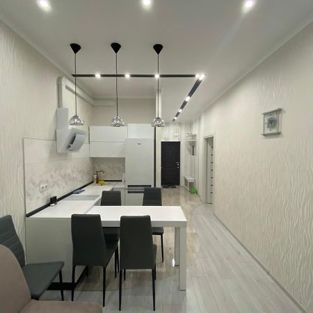 Central Apartment Odessa Eksteriør billede